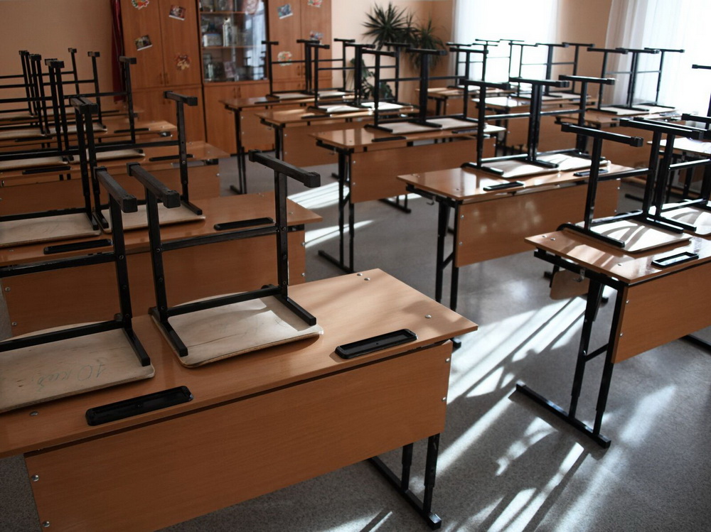 В Усть-Каменогорске школьники сегодня остаются дома