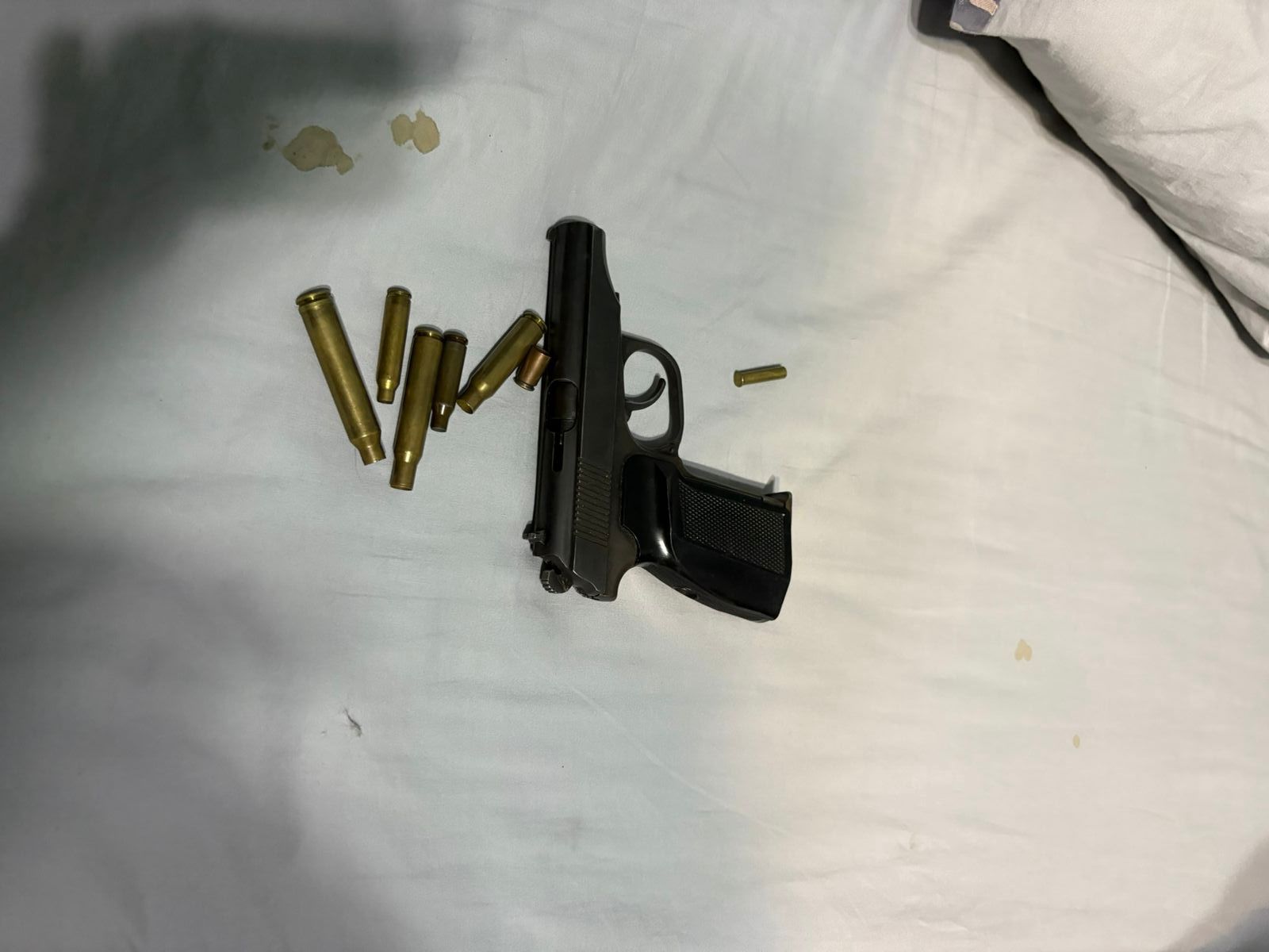 Полицейские изъяли у жителя ВКО два пистолета и ружье