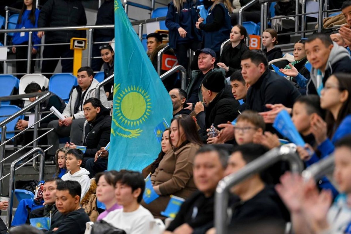 В Семее прошла акция в поддержку проекта новой Конституции