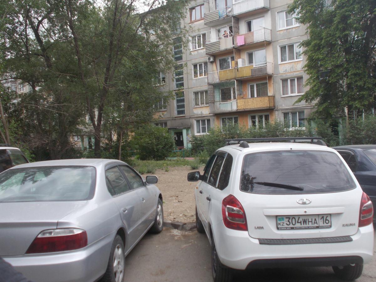 Аким Усть-Каменогорска о расширении парковок: никого заставлять не будем 