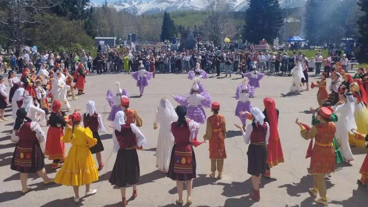 В Риддере отмечают День единства народа Казахстана