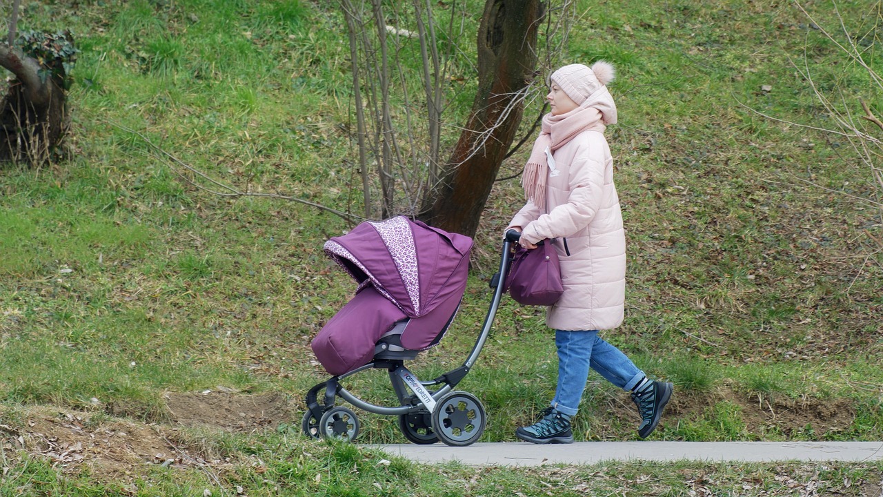 Почти половина многодетных семей в Казахстане живёт менее чем на 50 тысяч тенге на человека
