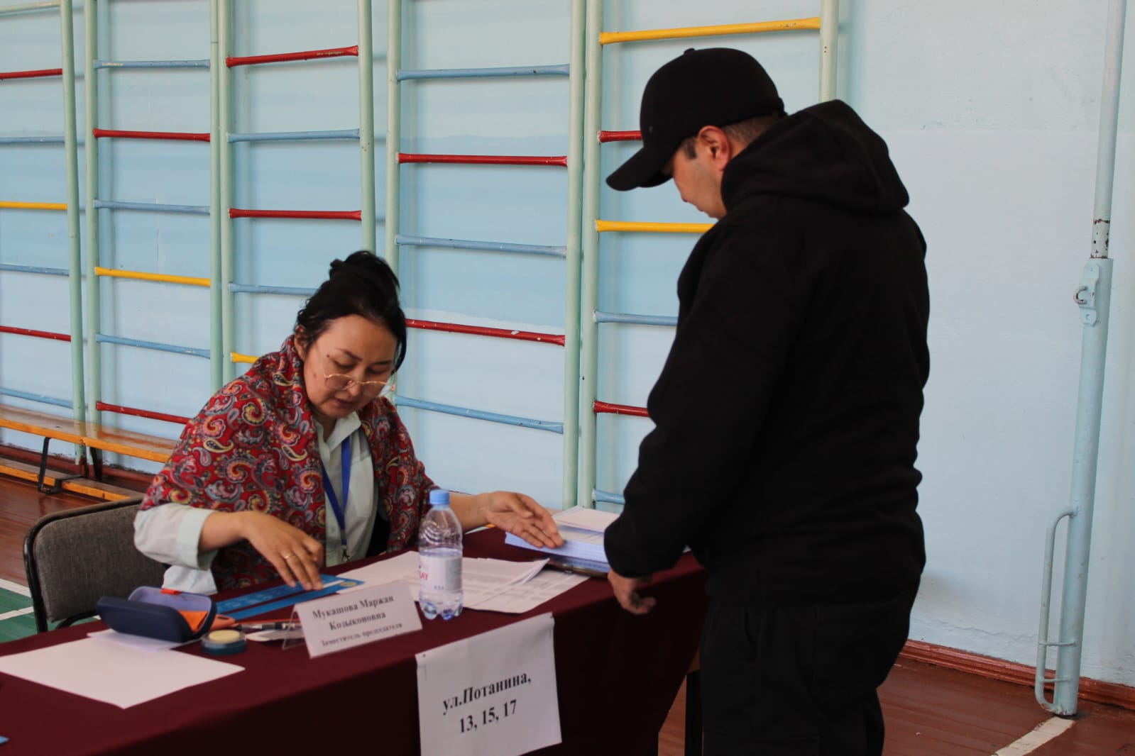 На участках Усть-Каменогорска отмечается хорошая явка в первые часы