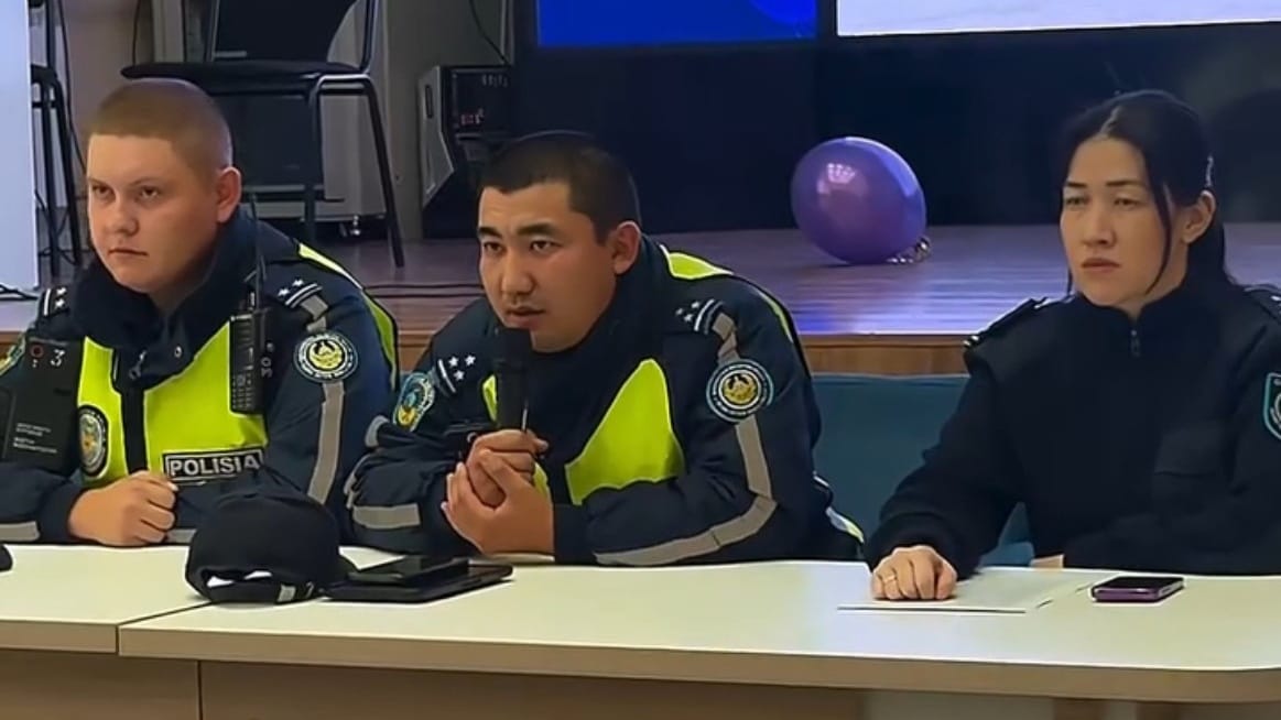 В Павлодаре школьникам рассказали о правовой грамотности и профилактике зависимостей
