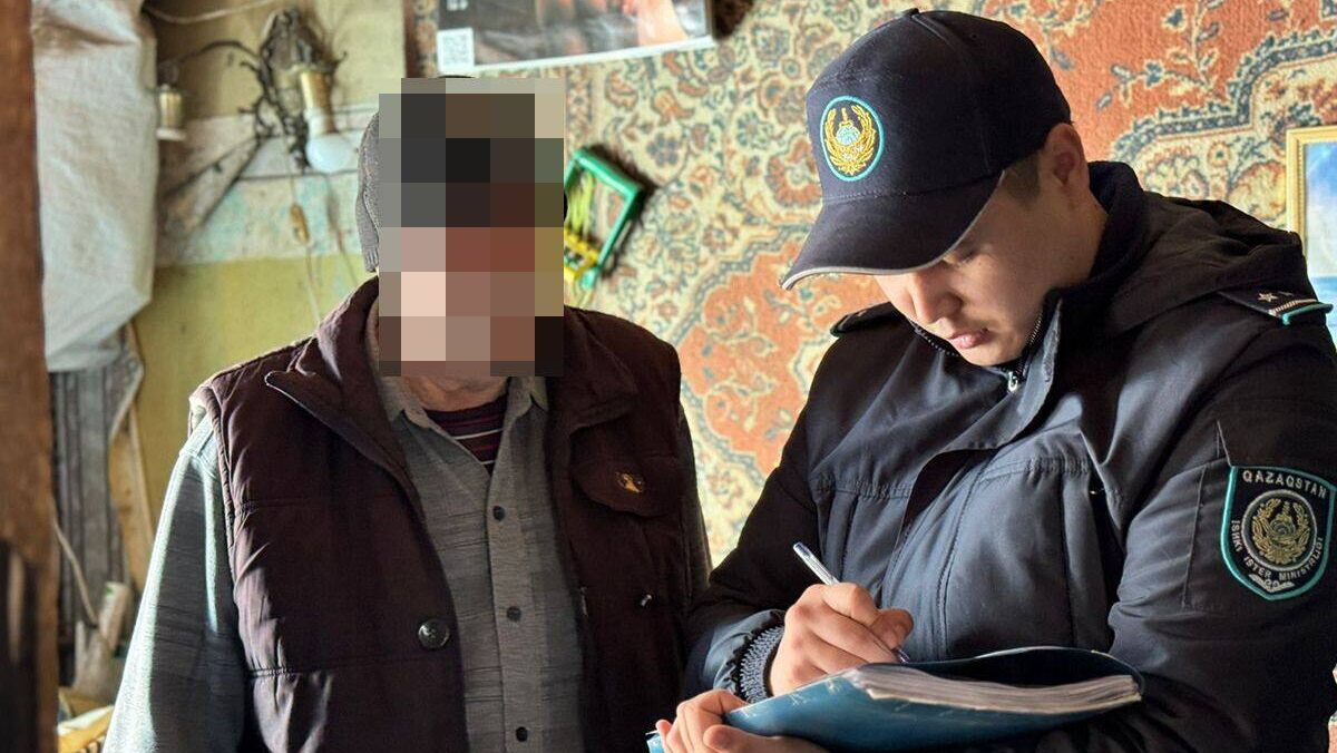 Изъято 137 литров: пенсионерка продавала разбавленный спирт из дома в Петропавловске