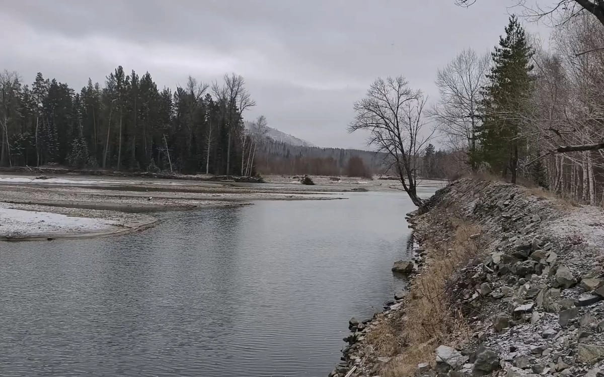 Жителей ВКО предупредили о второй волне паводка 