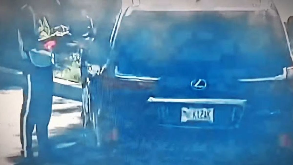 Иностранец ездил по Астане на Lexus с номерами «Kazak»