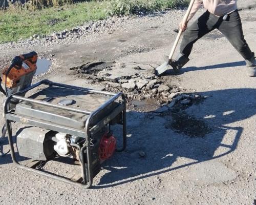 В селе Уварово ВКО отремонтировали дорогу в рамках социальной ответственности бизнеса