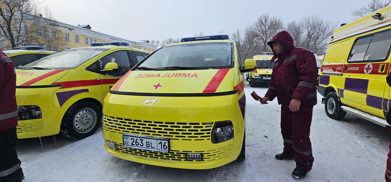 В Усть-Каменогорске мужчина скончался на остановке