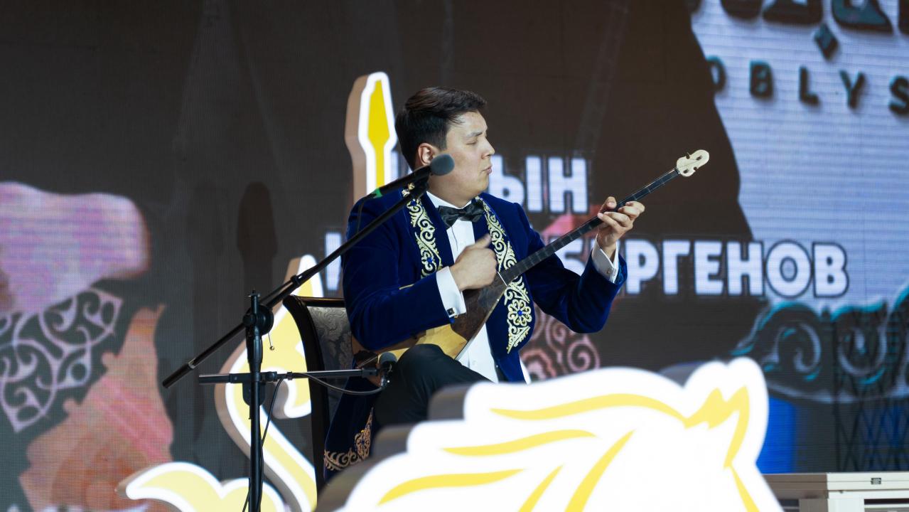 Акыны области Абай прошли в следующий этап республиканского командного айтыса