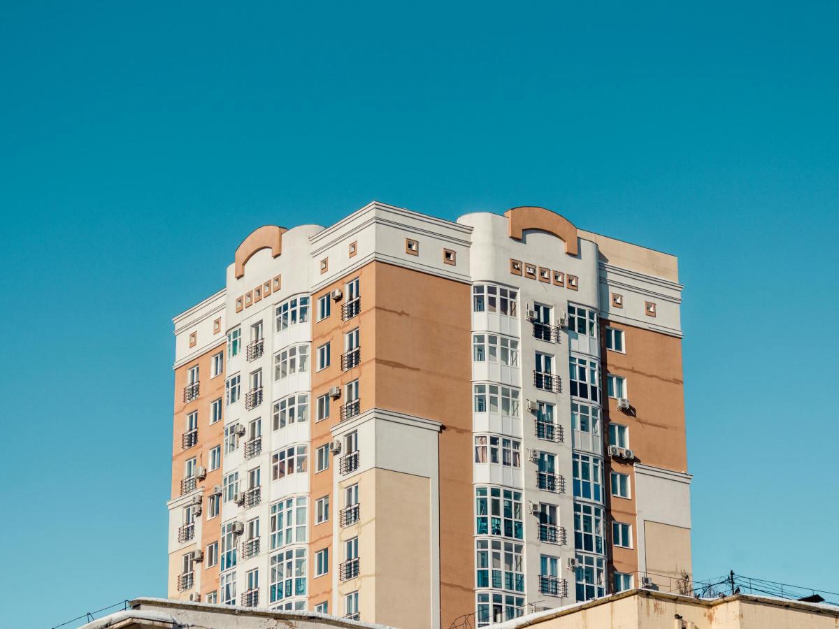 Казахстан: аренда квартир пошла вниз — свежие данные по городам