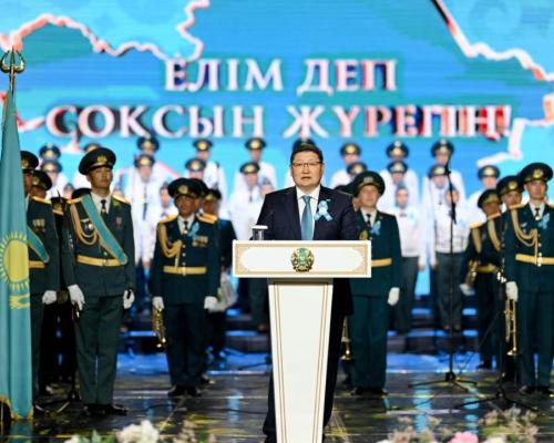 В Семее прошло торжественное собрание посвященное Дню Победы и Дню защитника Отечества