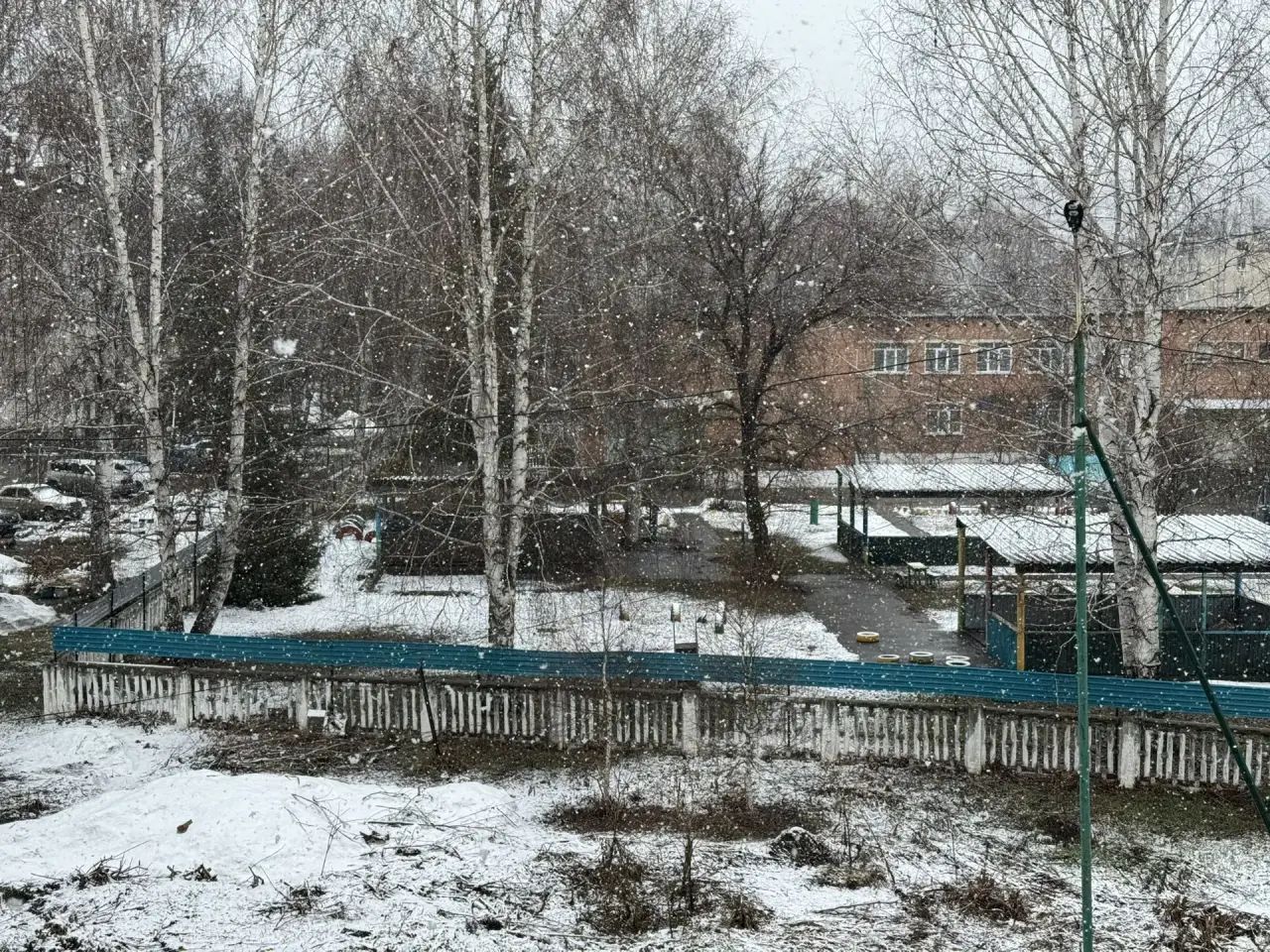 В районе Алтай вновь установилась зимняя погода