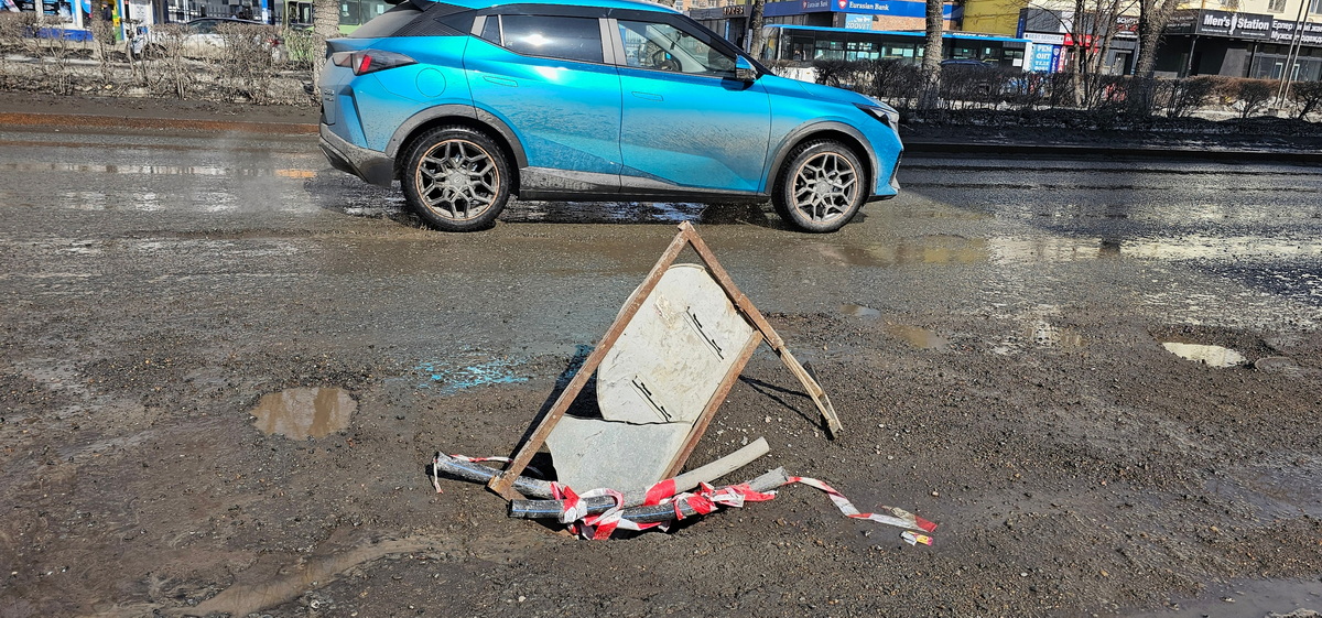 Аким ВКО о дорогах: недопустимо, когда после зимы отремонтированные участки вновь приходят в негодность