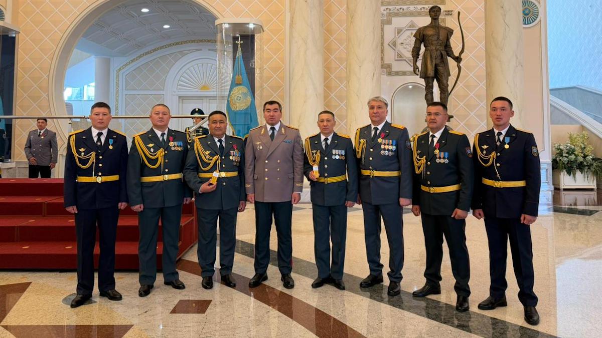 Водитель пожарной части Усть-Каменогорска получил государственную награду 