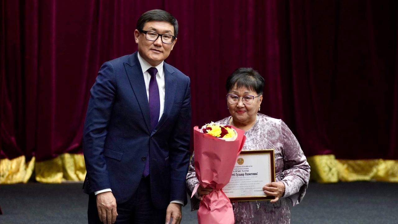 День работников ЖКХ в Семее: аким встретился с КСК и ОСИ