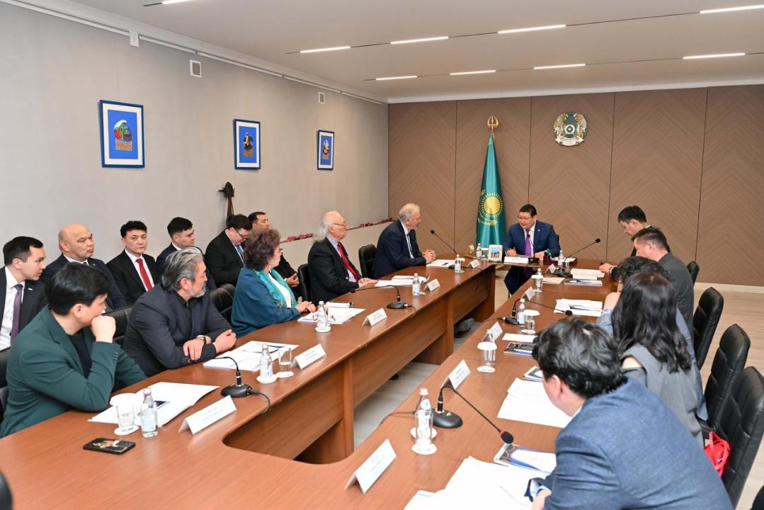 Отдел занятости и социальных программ города Семей провёл заседание консультативно-совещательного органа