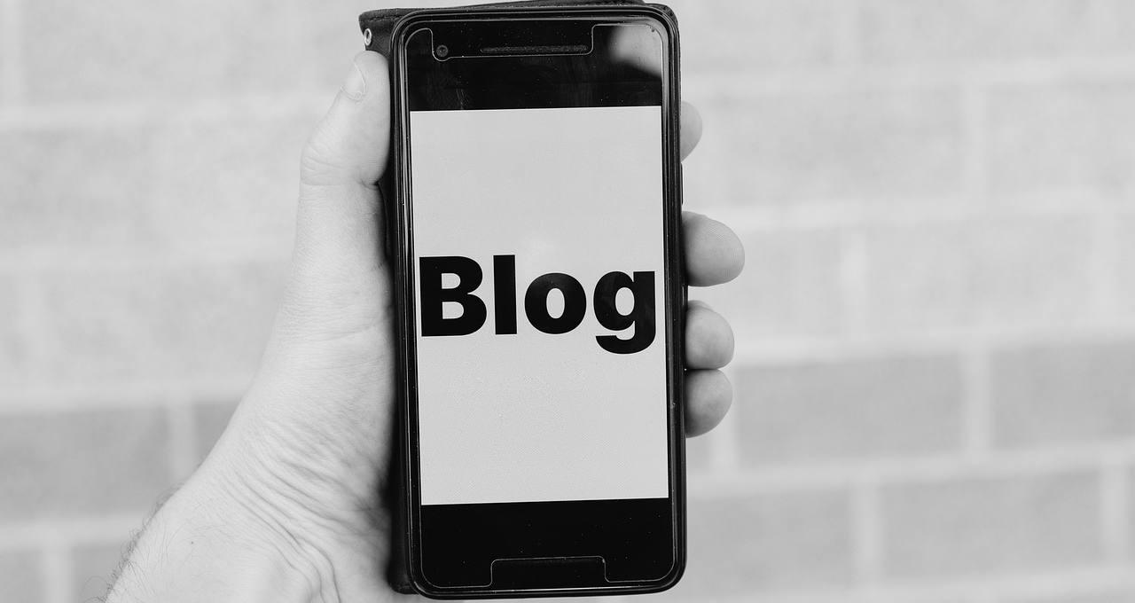 В Костанайской области блогера осудили за вымогательство