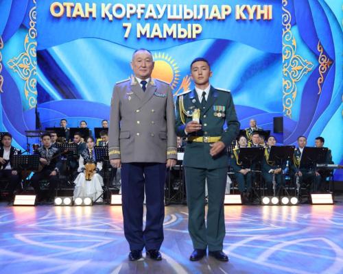 Новые генеральские звания и ордена: в Астане чествовали военнослужащих