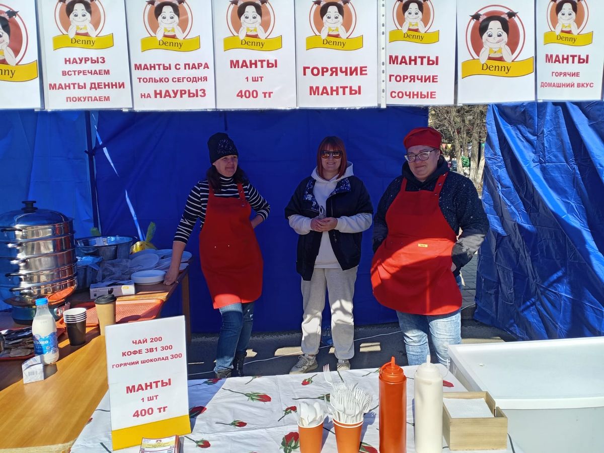 В Усть-Каменогорске начинается празднование Наурыза у Дома дружбы