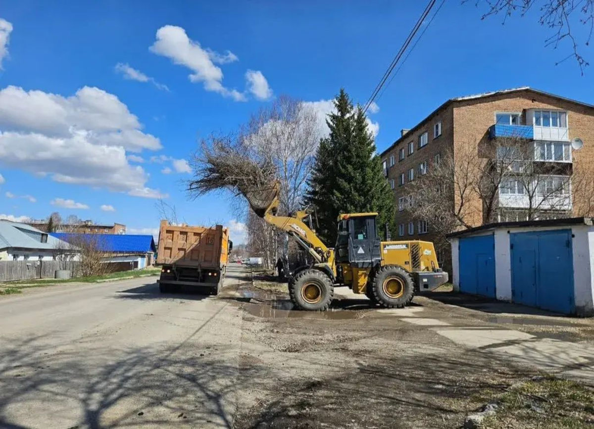 Риддерцев призывают выйти на уборку своих дворов и городских территорий