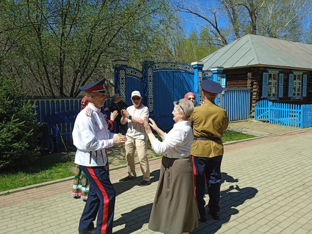 Устькаменогорцев объединила улица дружбы 