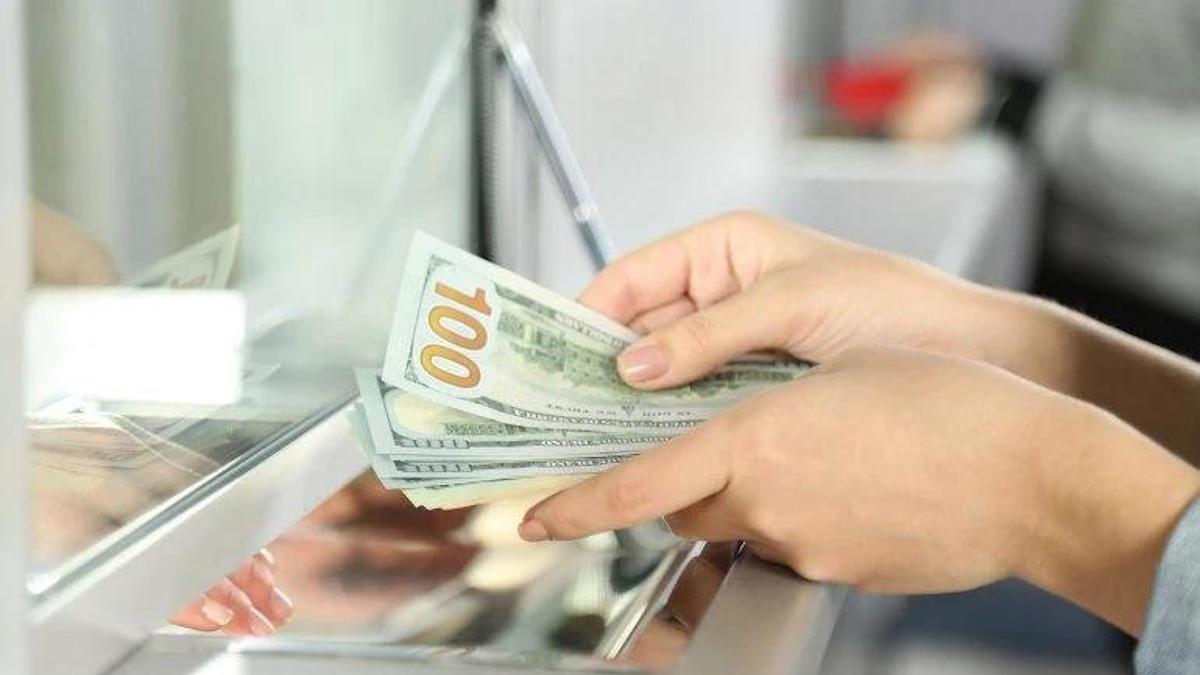 Что происходит с тенге: итоги апреля и прогноз Нацбанка Казахстана