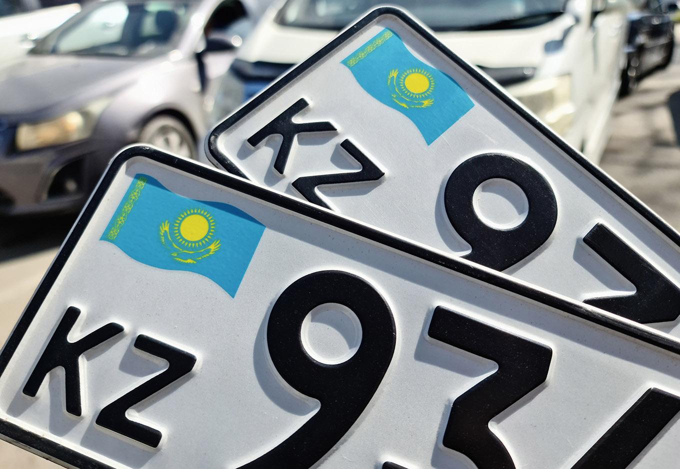 В Казахстане разрешат передавать по наследству любые автомобильные номера