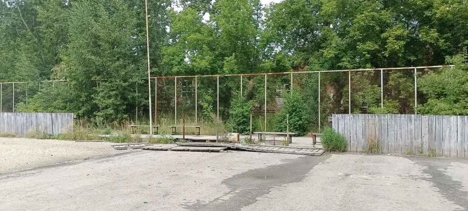 В Риддере на месте старой спортивной площадки хотят построить крытый футбольный модуль