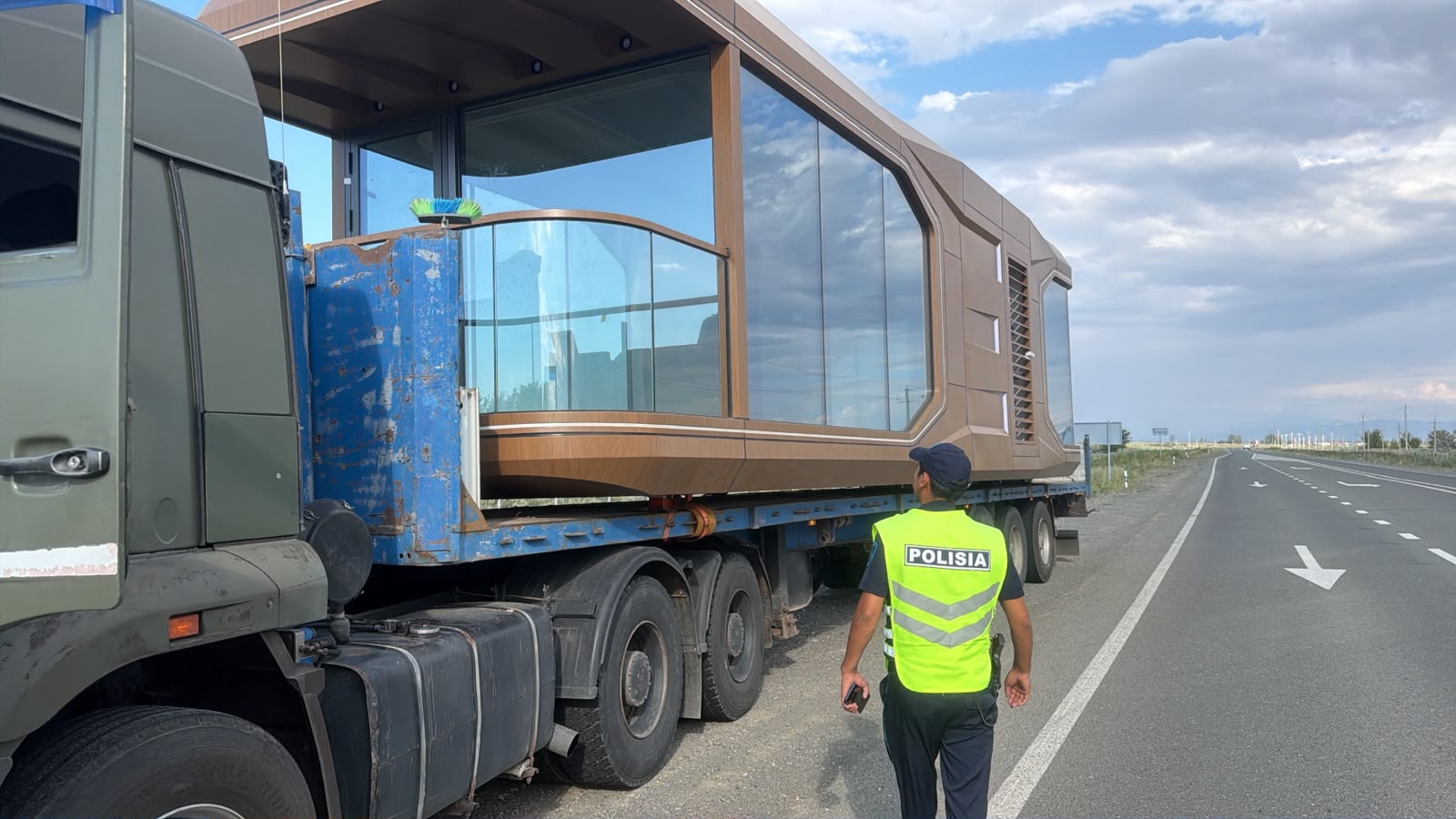 В ВКО прошло ОПМ «Перевозчик»: полиция выявила 915 нарушений ПДД