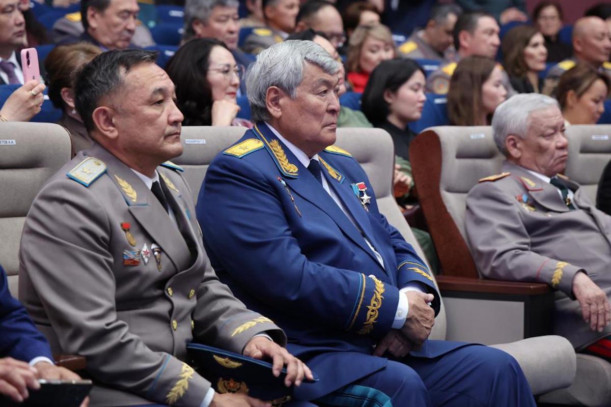 Новые генеральские звания и ордена: в Астане чествовали военнослужащих