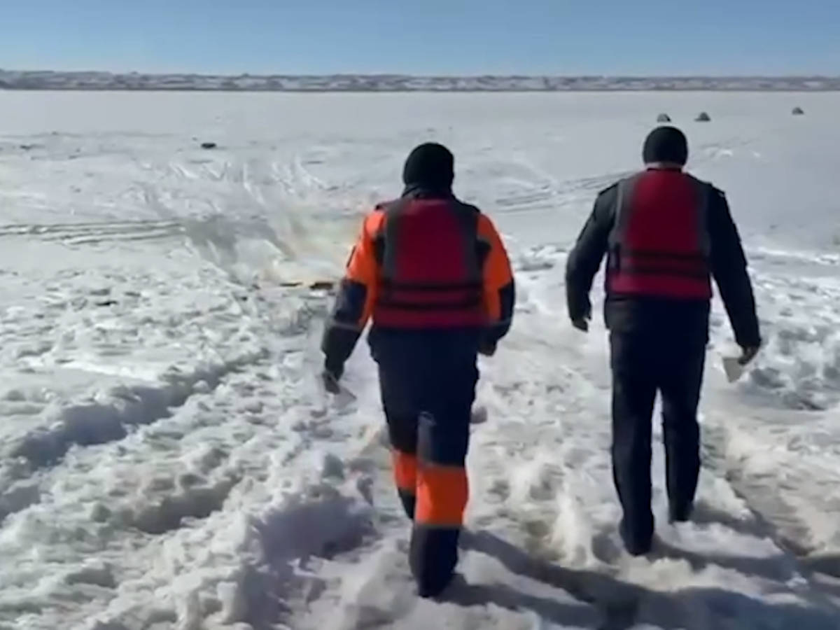 В ВКО на Бухтарминском водохранилище обнаружили несанкционированную ледовую переправу