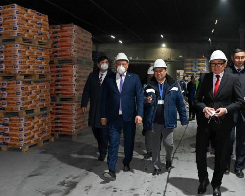 Аким области Абай оценил работу промышленных предприятий Семея