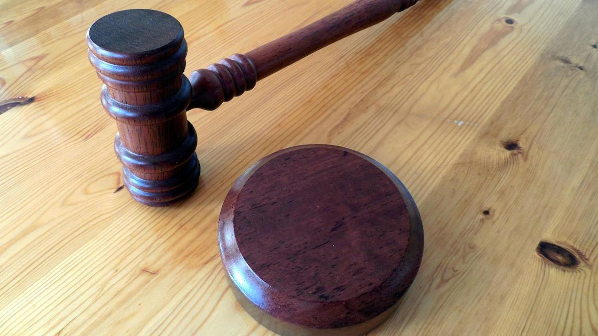 Петиция в Казахстане: функции ЧСИ хотят передать государству и ИИ