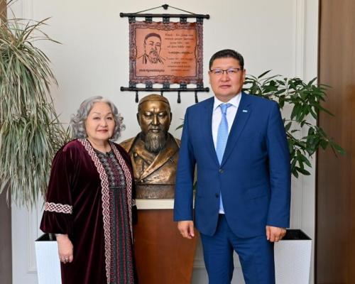 Народная артистка Казахстана Лидия Каденова посетила Семей