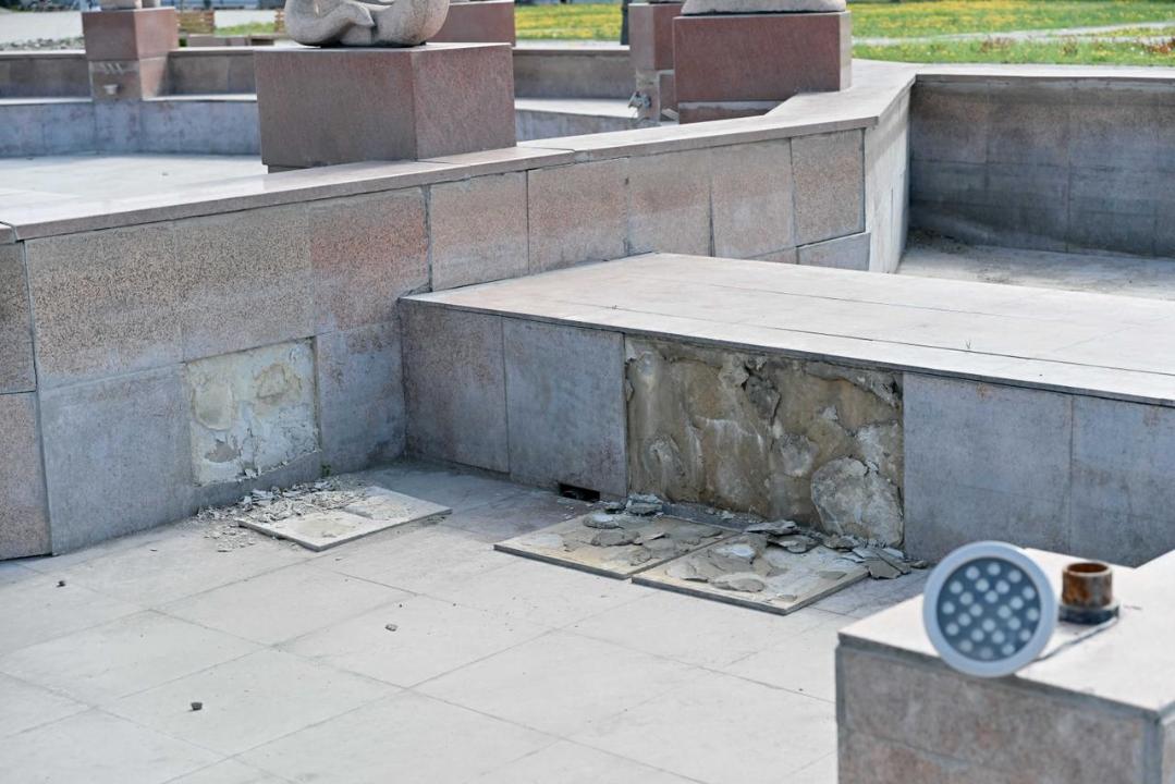 В Семее реконструируют центральную площадь и обновляют фасады зданий