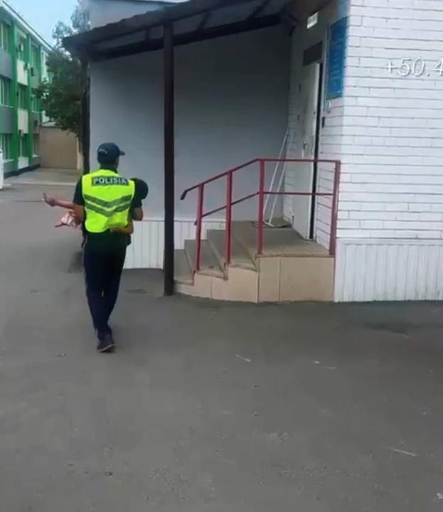 Полицейские за 12 минут доставили раненого ребенка в больницу в области Абай