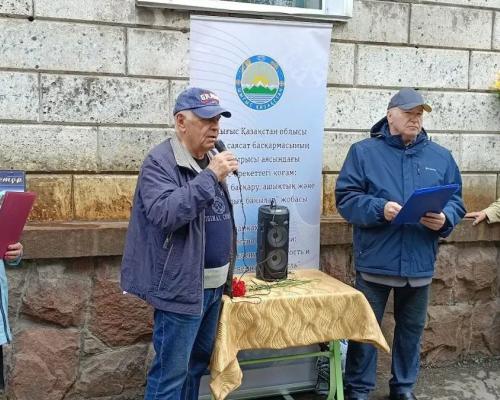 В Риддере почтили память поэта и писателя Михаила Немцева