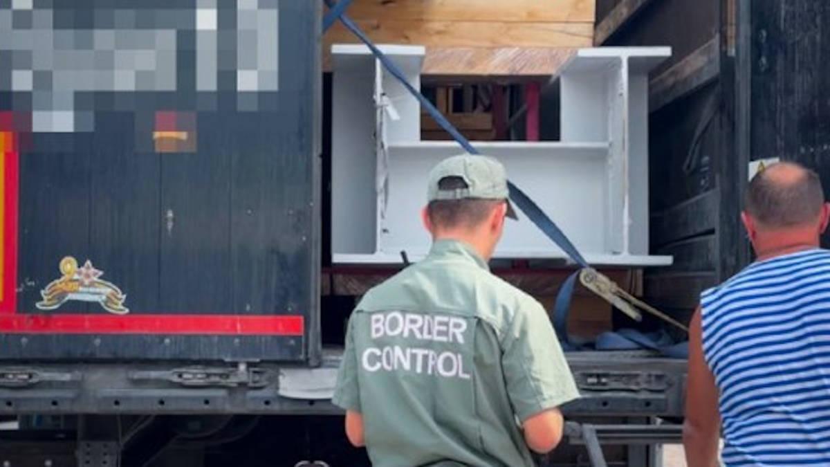 Из Казахстана пытались незаконно вывезти топливо и товары на 1 млрд тенге