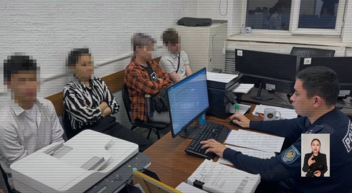 Подростков задержали за ложные сообщения о взрывах в Казахстане