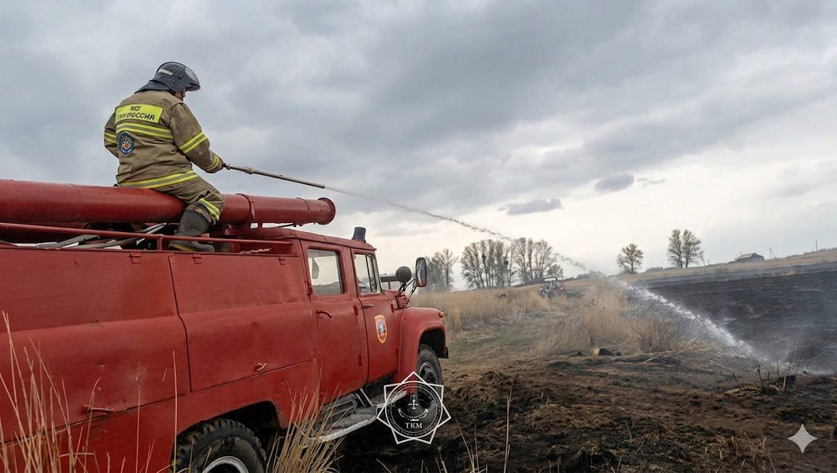 В ВКО ликвидировали возгорание камыша 