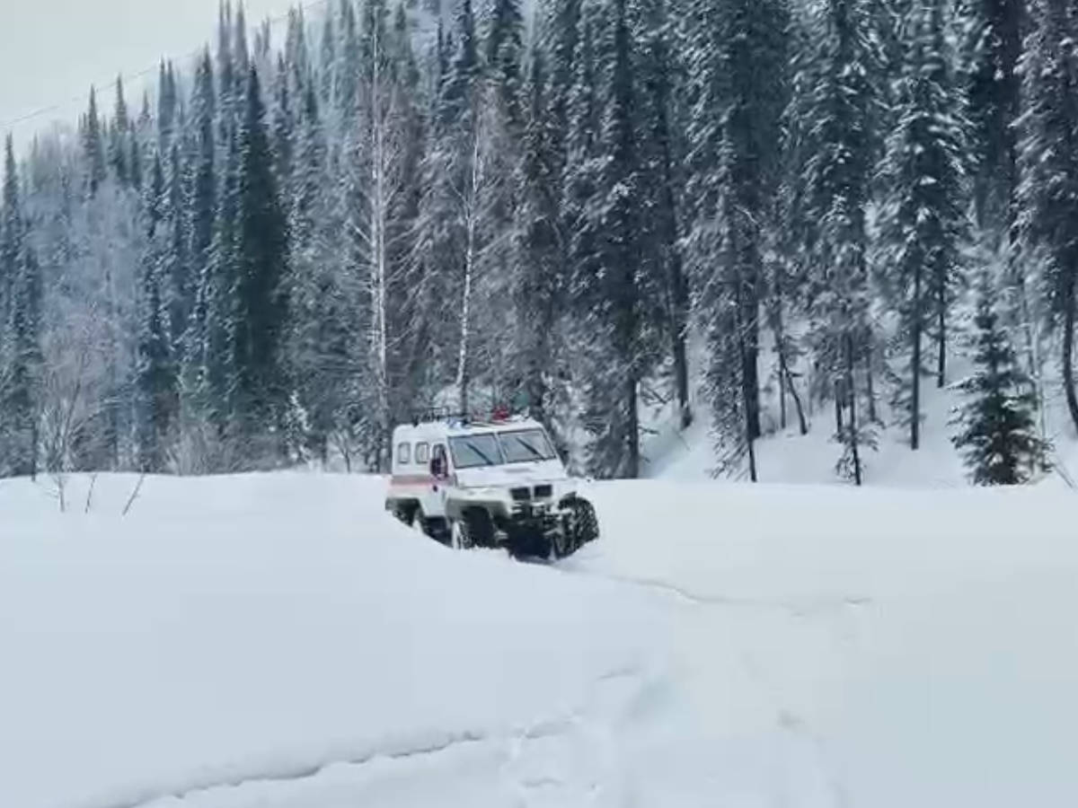 В ВКО в одно из сёл можно добраться только на высокопроходимой технике 