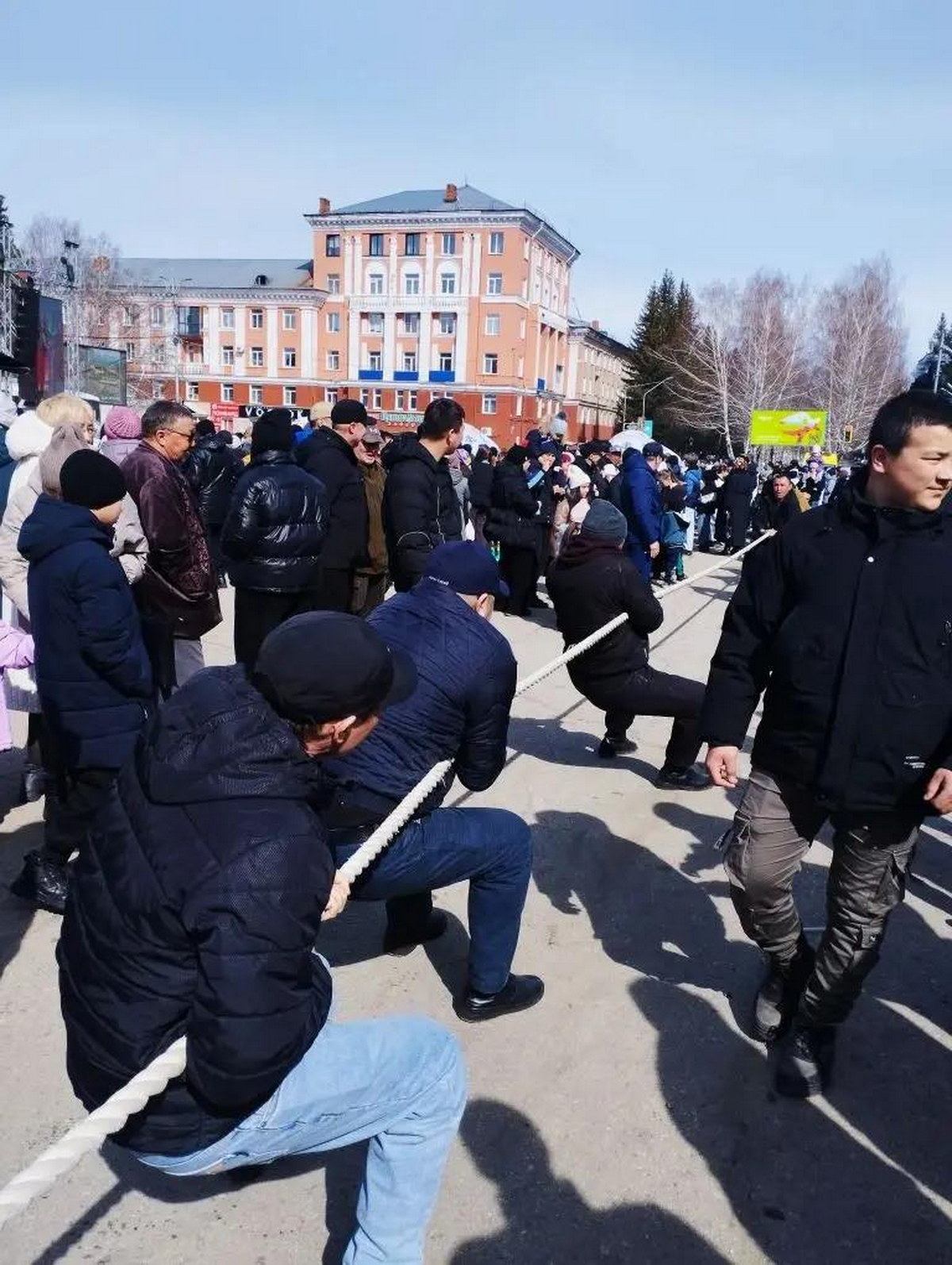 Риддерцы встречают Наурыз спортивными рекордами и аквагримом