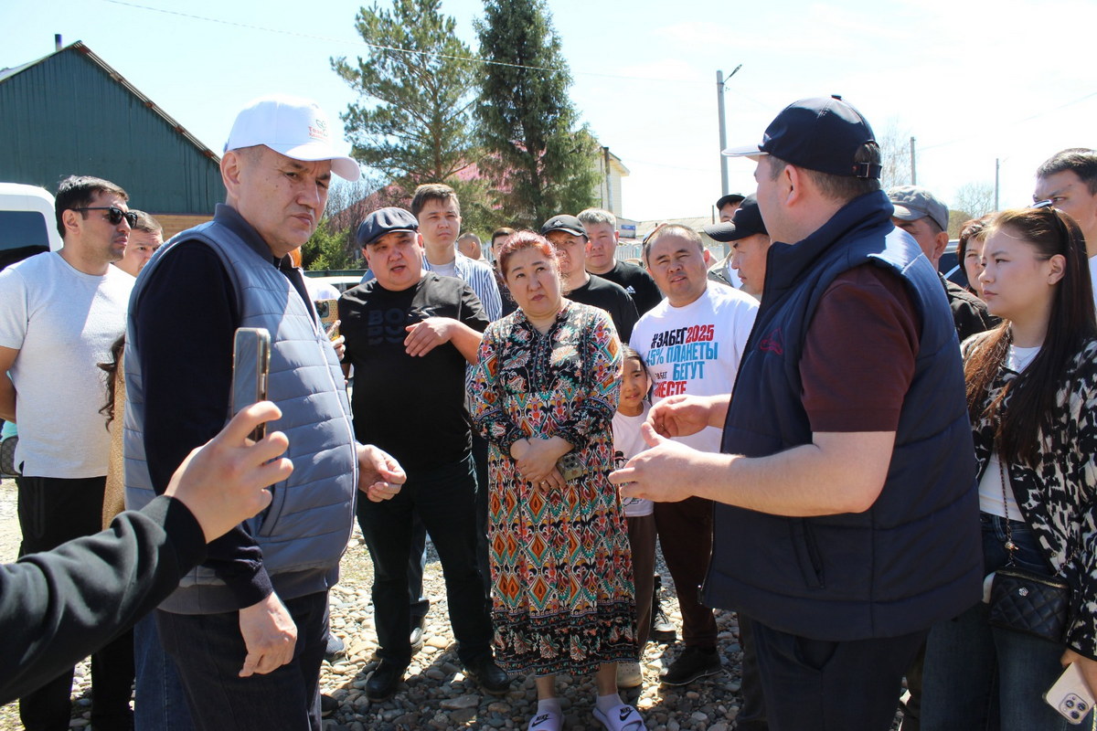 В Усть-Каменогорске начинается асфальтирование улиц села Ахмирово