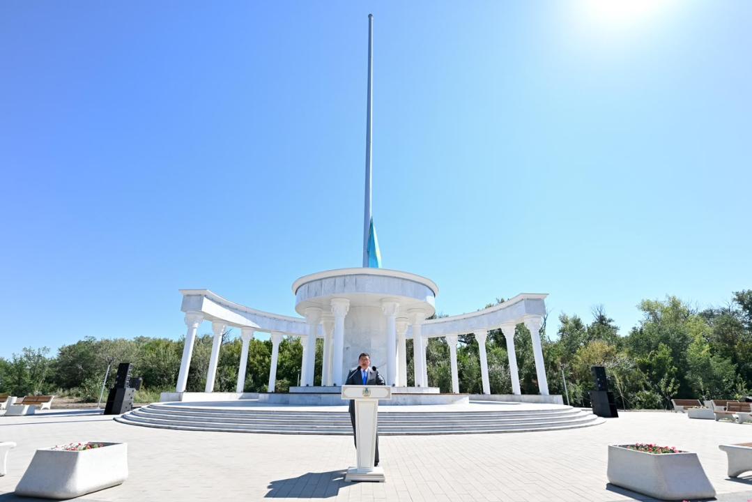 В Семее открыли Площадь государственных символов