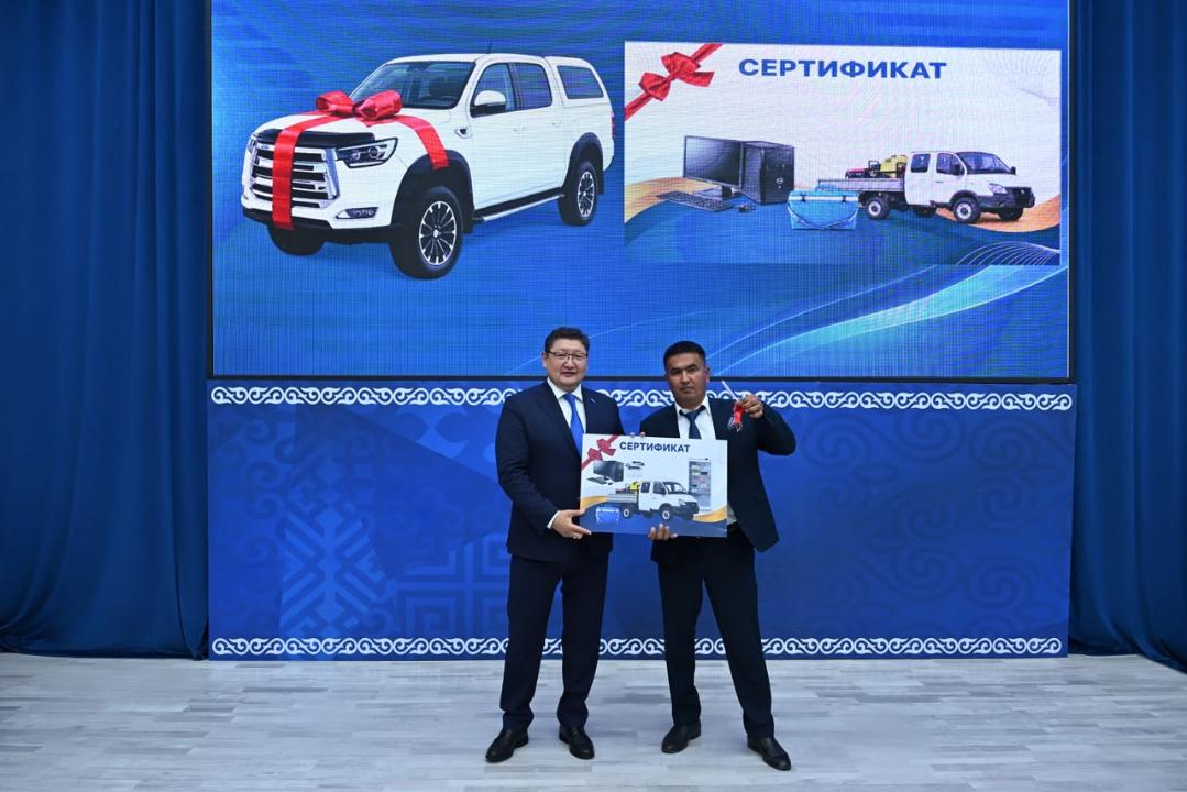 Ветеринарной службе области Абай впервые передали новый автопарк