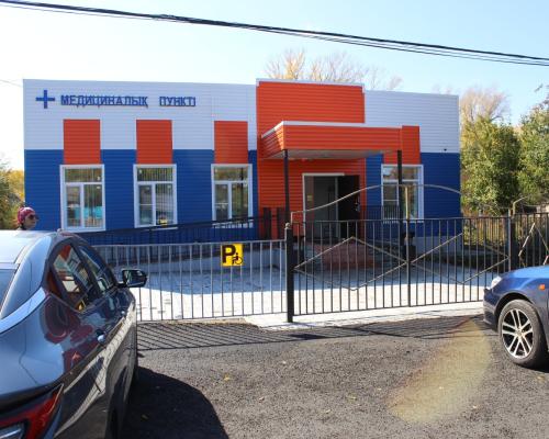 В селе Миролюбовка ВКО обустроили парковку, павильоны и новый ФАП