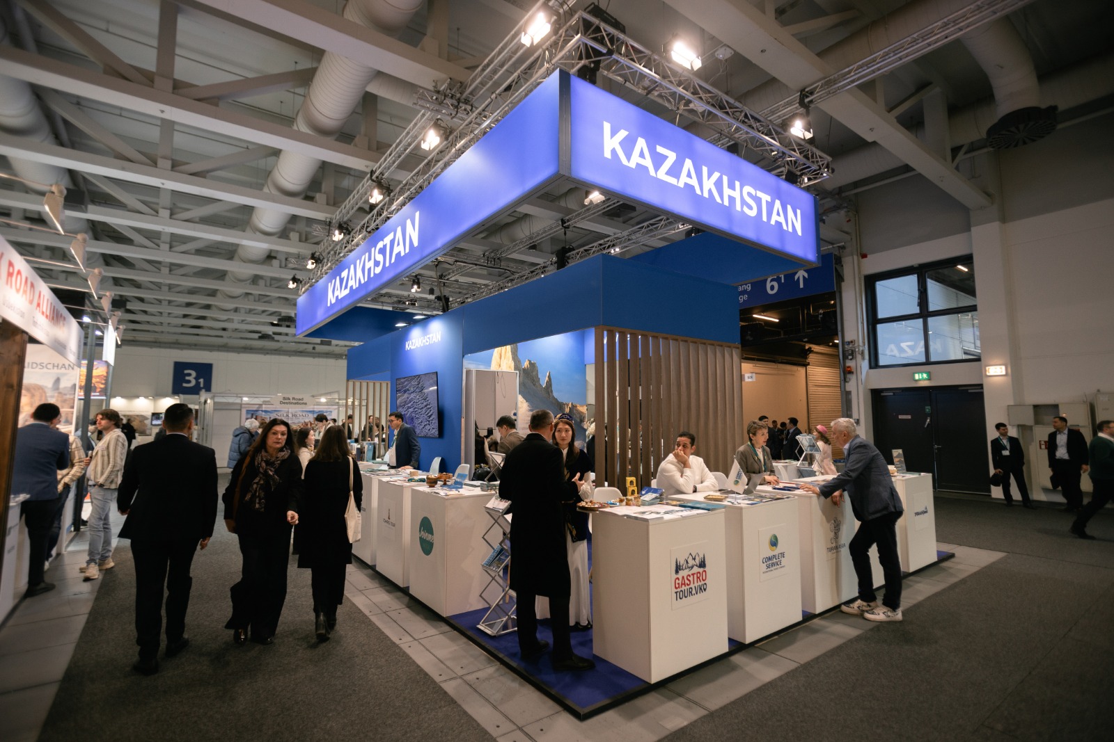 Курт, мёд и жент: чем удивил Восточный Казахстан на ITB Berlin