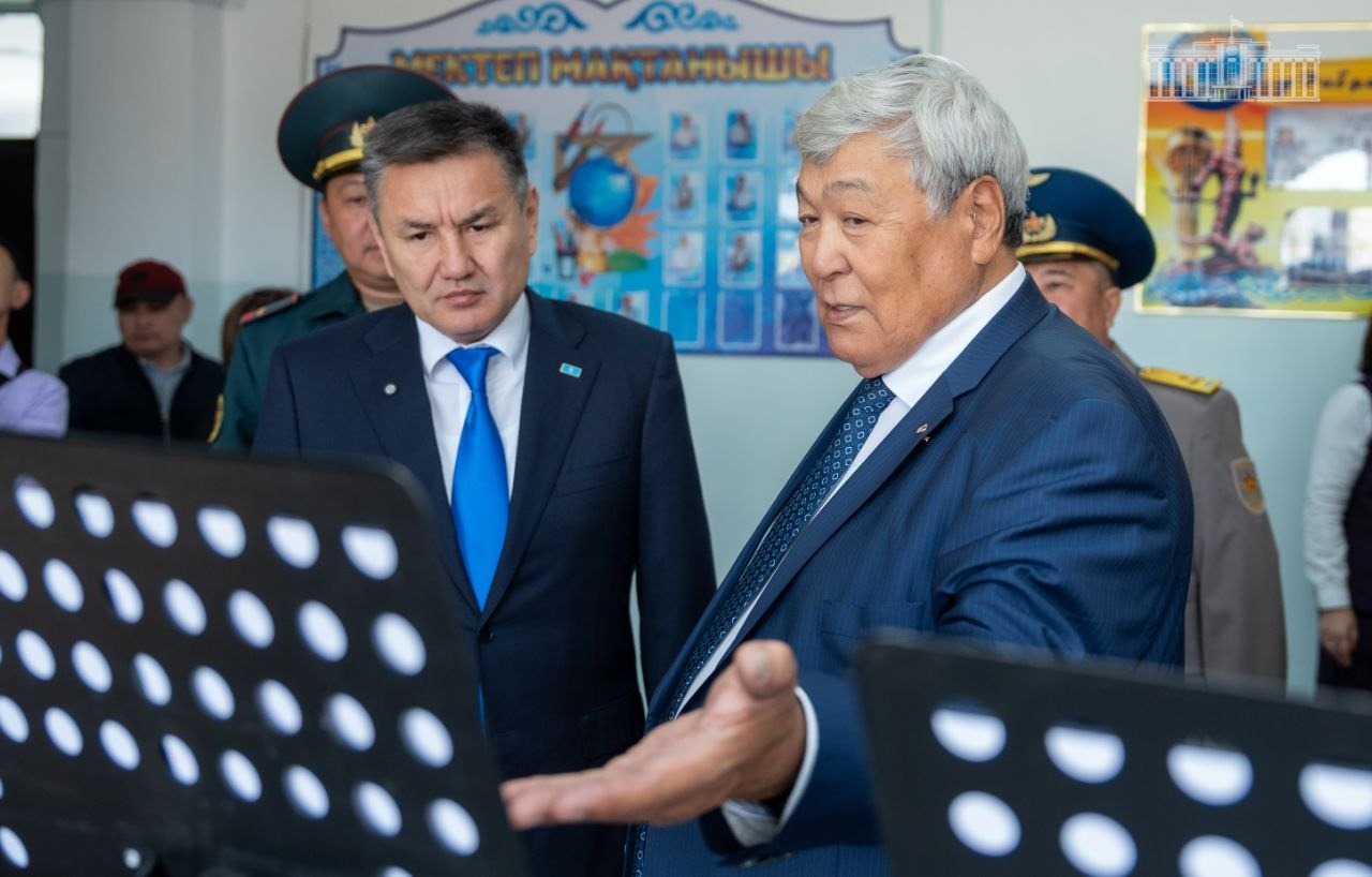В школе ВКО открыли кабинет НВП имени Токтара Аубакирова
