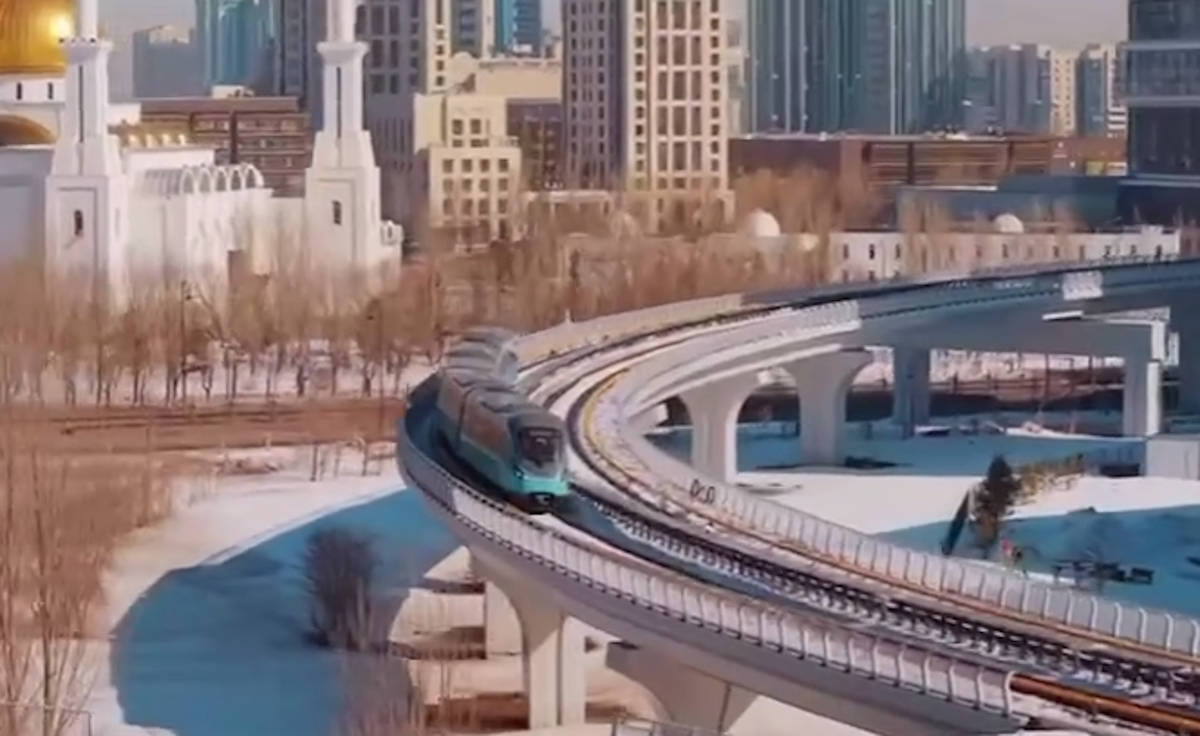 Казахстан тестирует LRT: первые поезда вышли на максимальную скорость